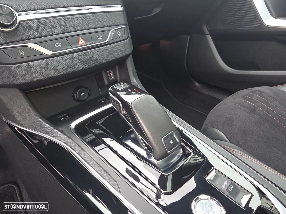 Peugeot 308 SW BlueHDi 130 EAT8 Stop & Start GT Pack - 29