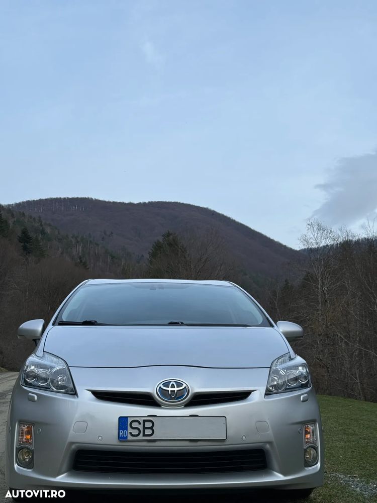 Toyota Prius (Hybrid) Sol - 1