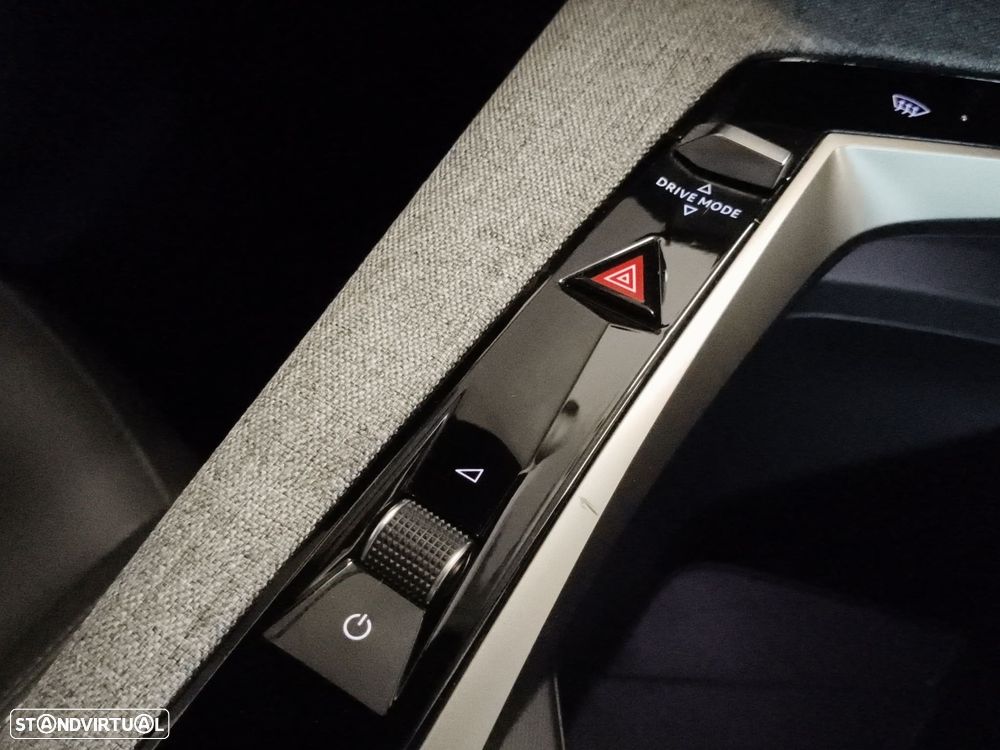 Peugeot 5008 Hybrid 145 e-DSC6 Allure - 24