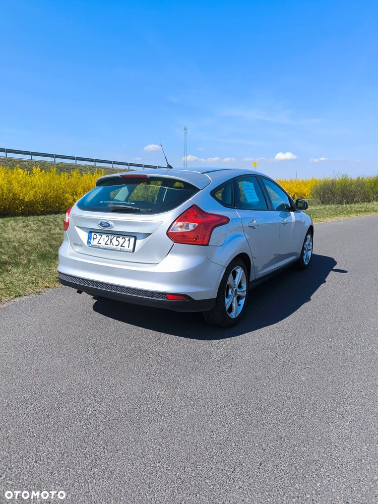 Ford Focus 1.6 Trend - 8