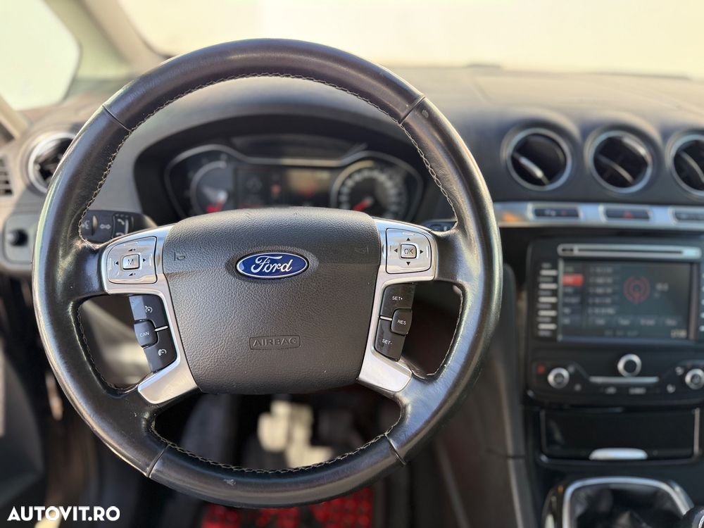 Ford Galaxy - 6