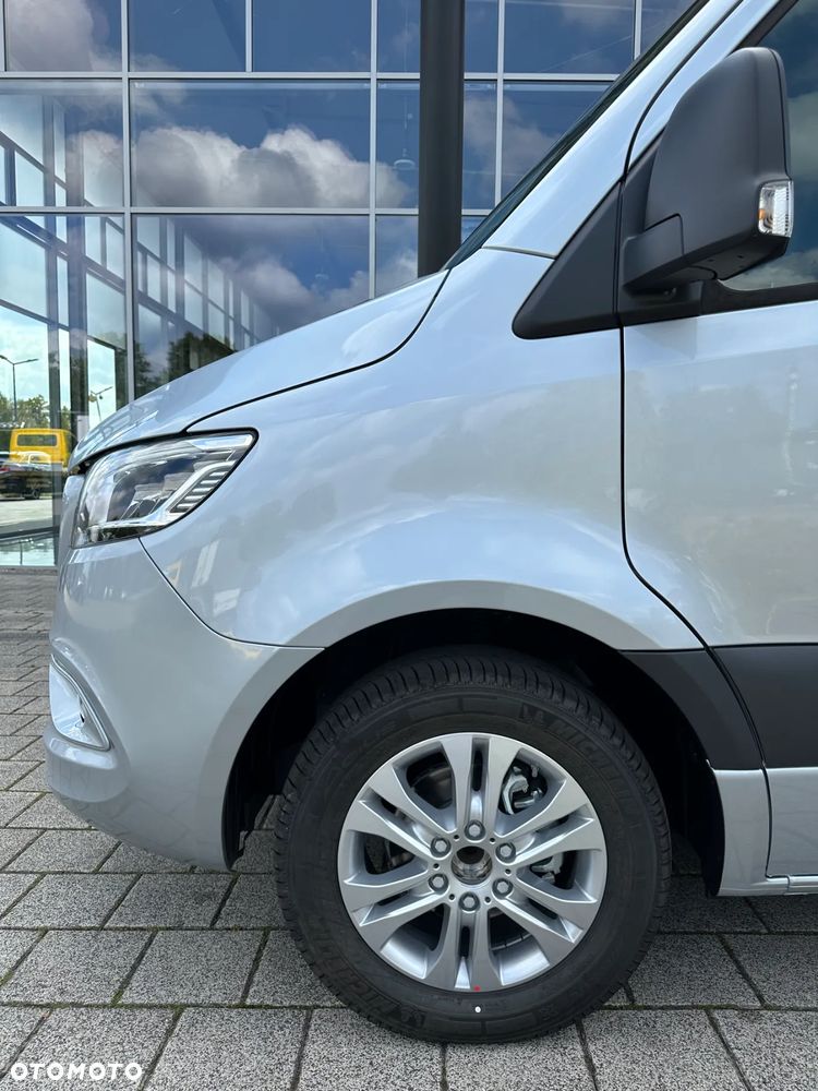Mercedes-Benz Sprinter 319 CDI Podwozie 4325 mm - Autolaweta - 13