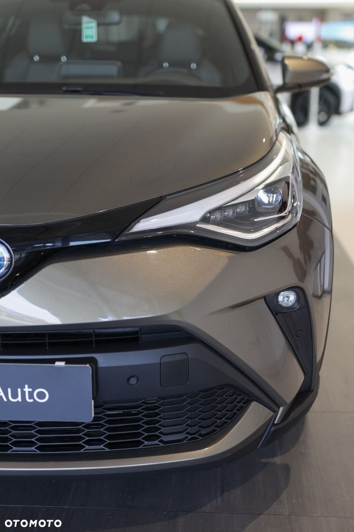 Toyota C-HR - 12