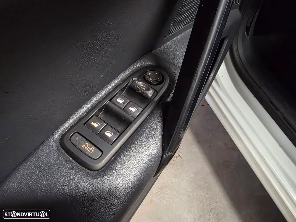 Peugeot 508 SW 1.6 e-HDi Allure 2-Tronic - 17