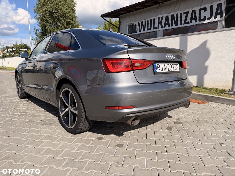 Audi A3 Sportback - 6