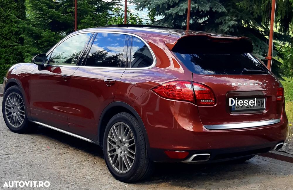 Porsche Cayenne - 2