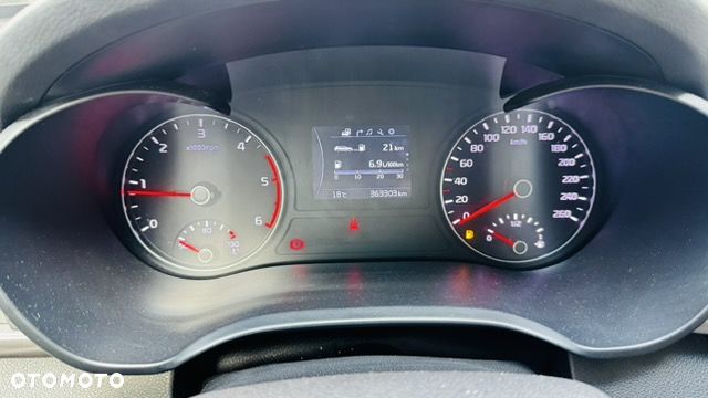 Kia Optima - 12