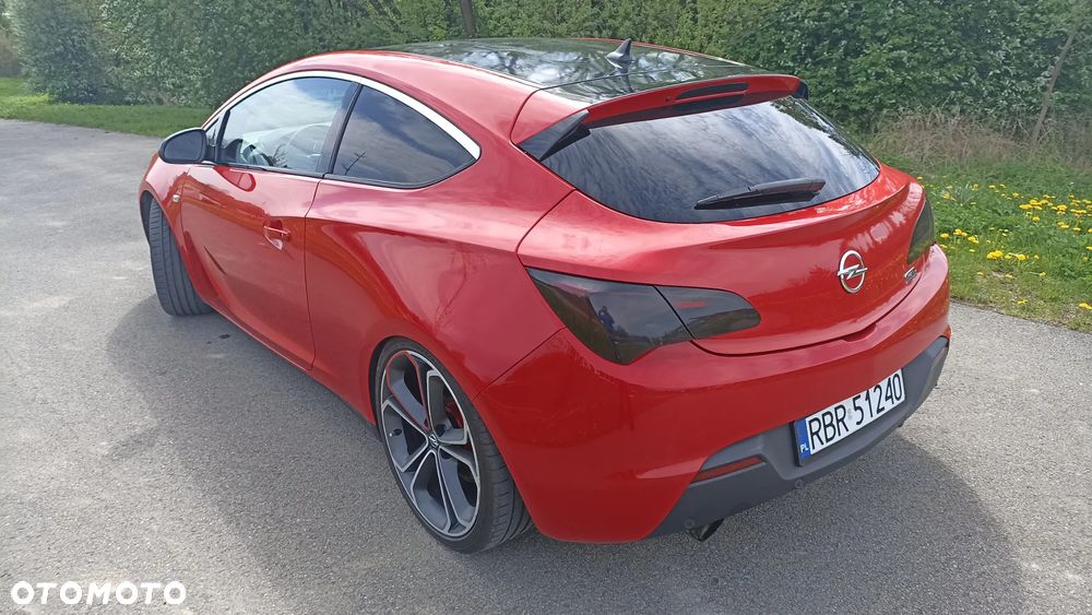 Opel Astra IV GTC 1.4 T Sport S&S - 11