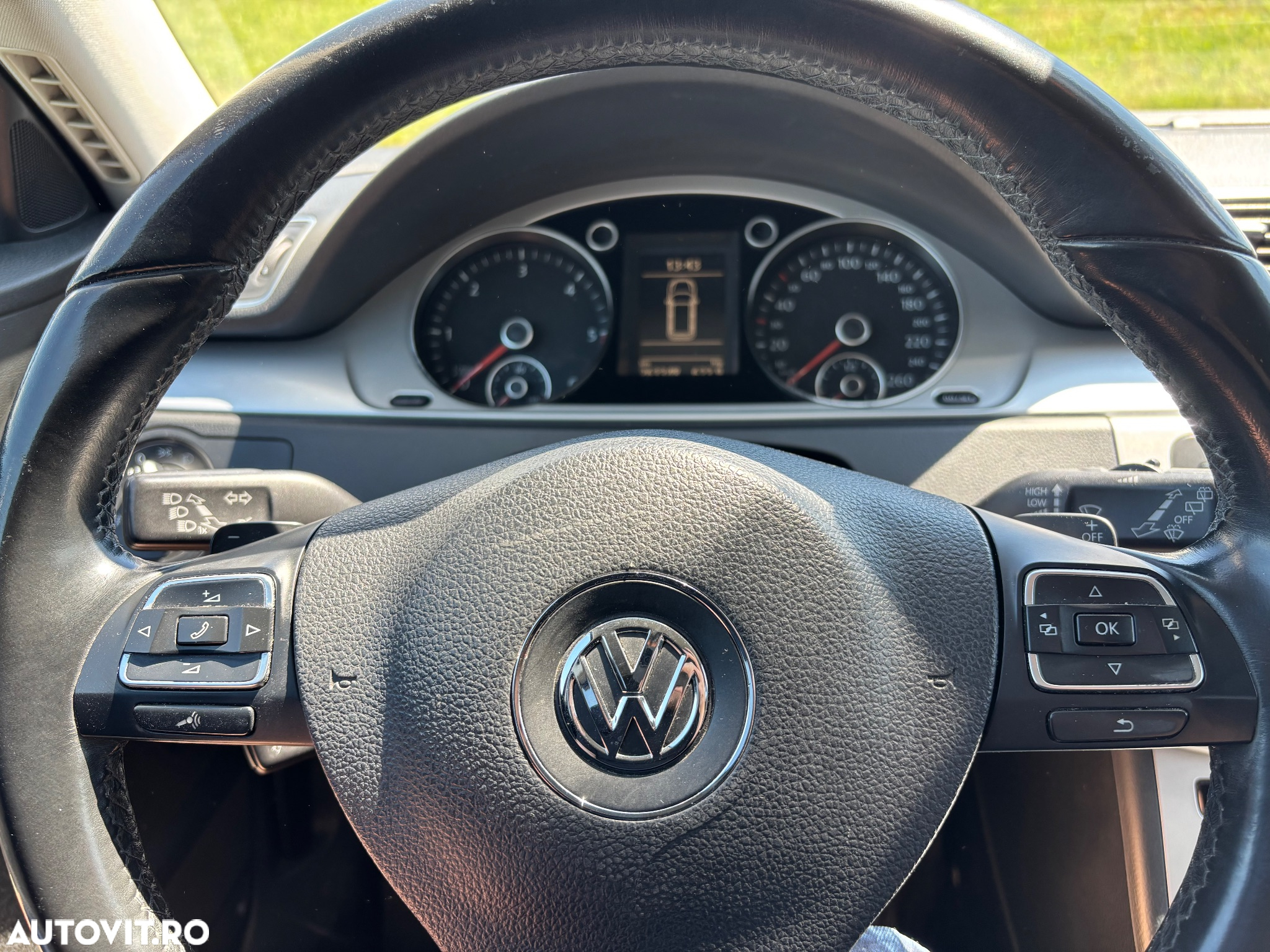 Volkswagen Passat Variant 2.0 TDI Blue TDI DSG Comfortline - 6