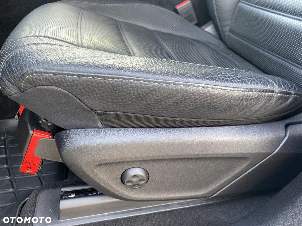 Mercedes-Benz GLS - 17