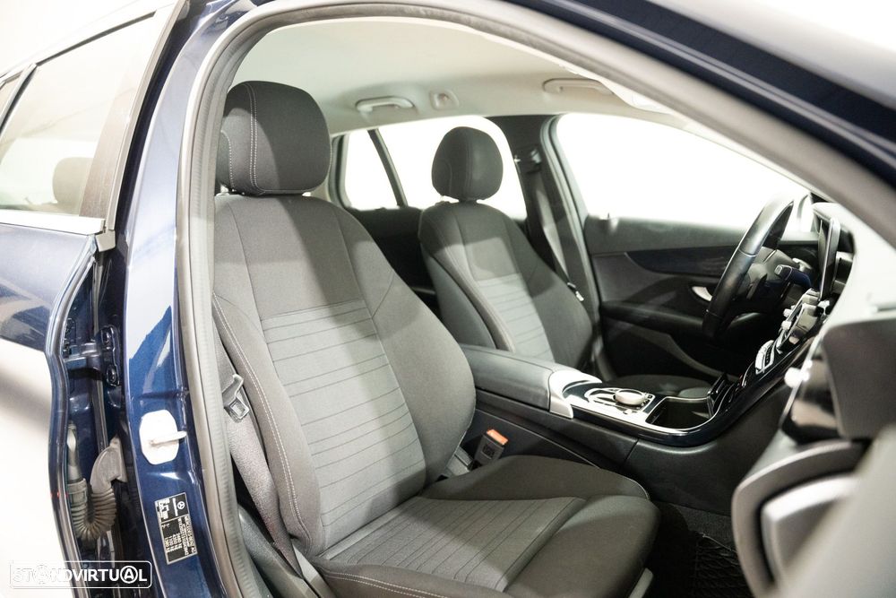 Mercedes-Benz C 300 de Avantgarde - 23
