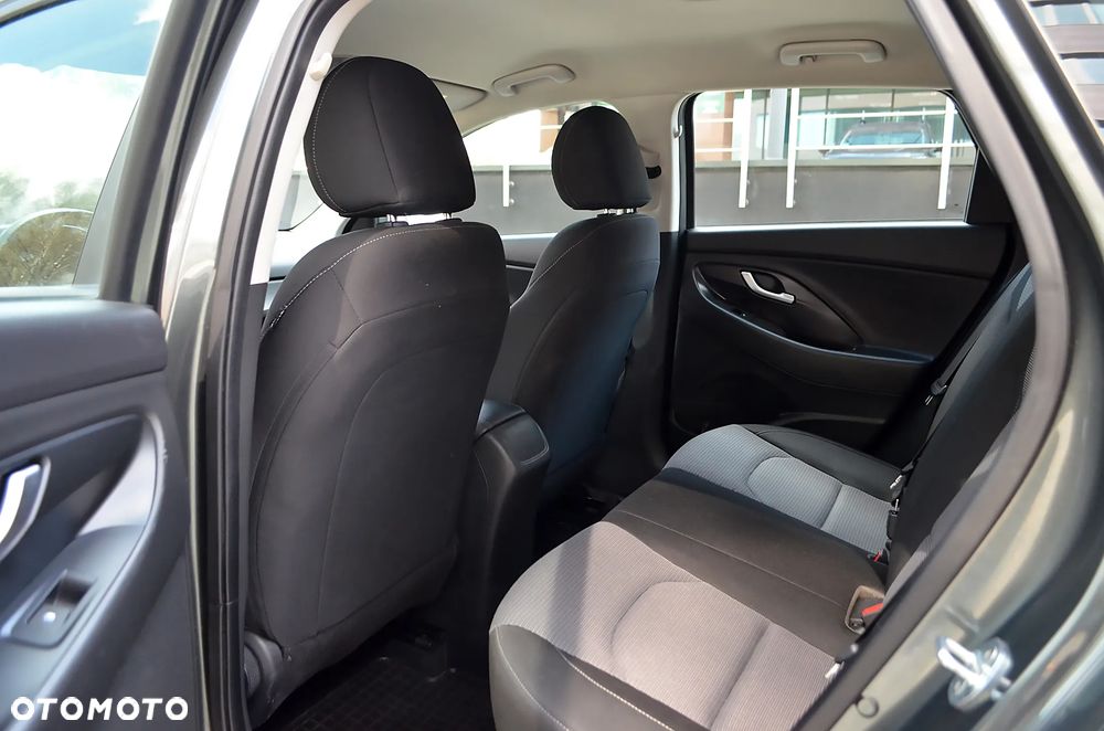 Hyundai i30 1.5 DPI Modern - 14