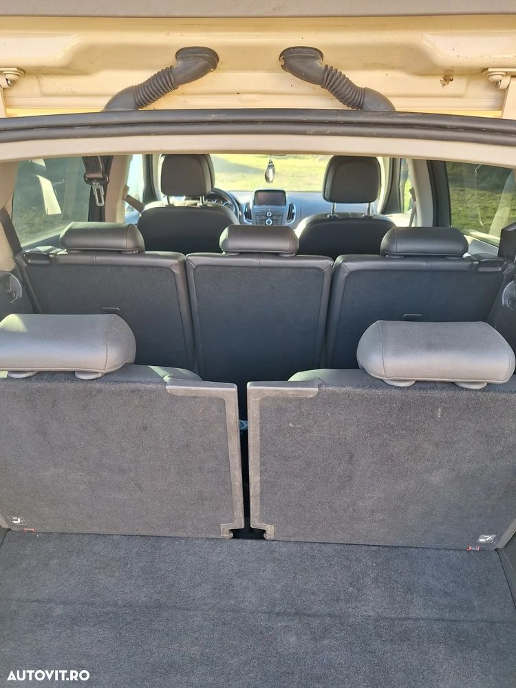 Opel Zafira Tourer 2.0 CDTI Automatik Active - 10