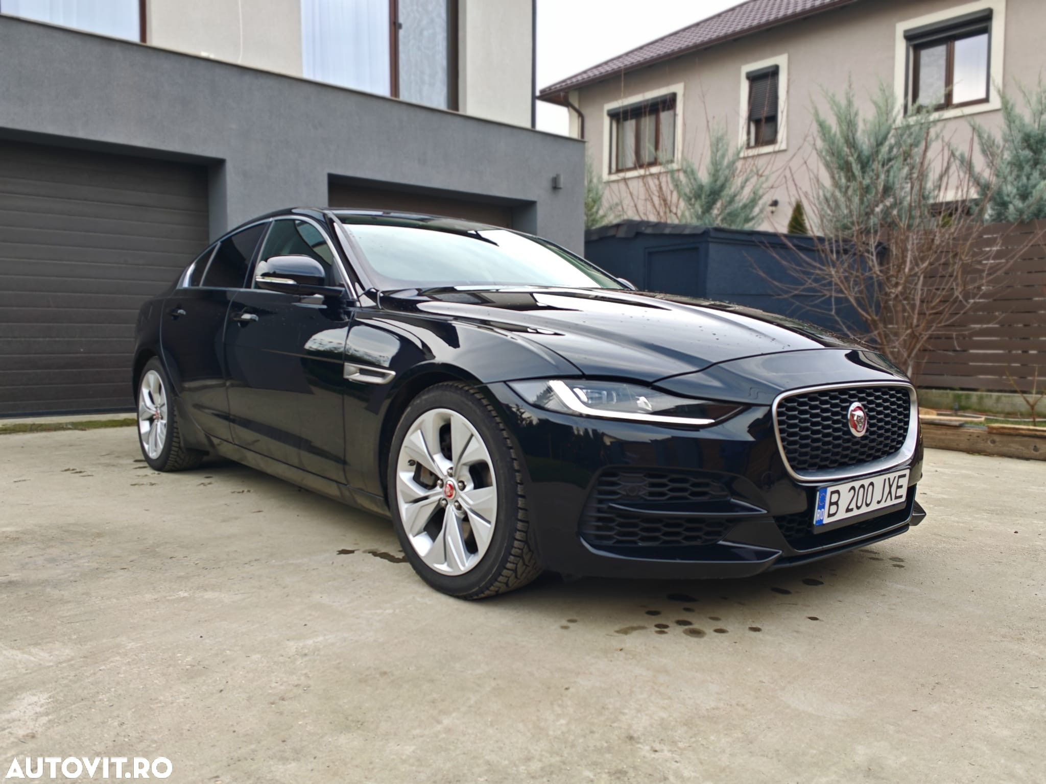 Jaguar XE P250 Aut. S - 6