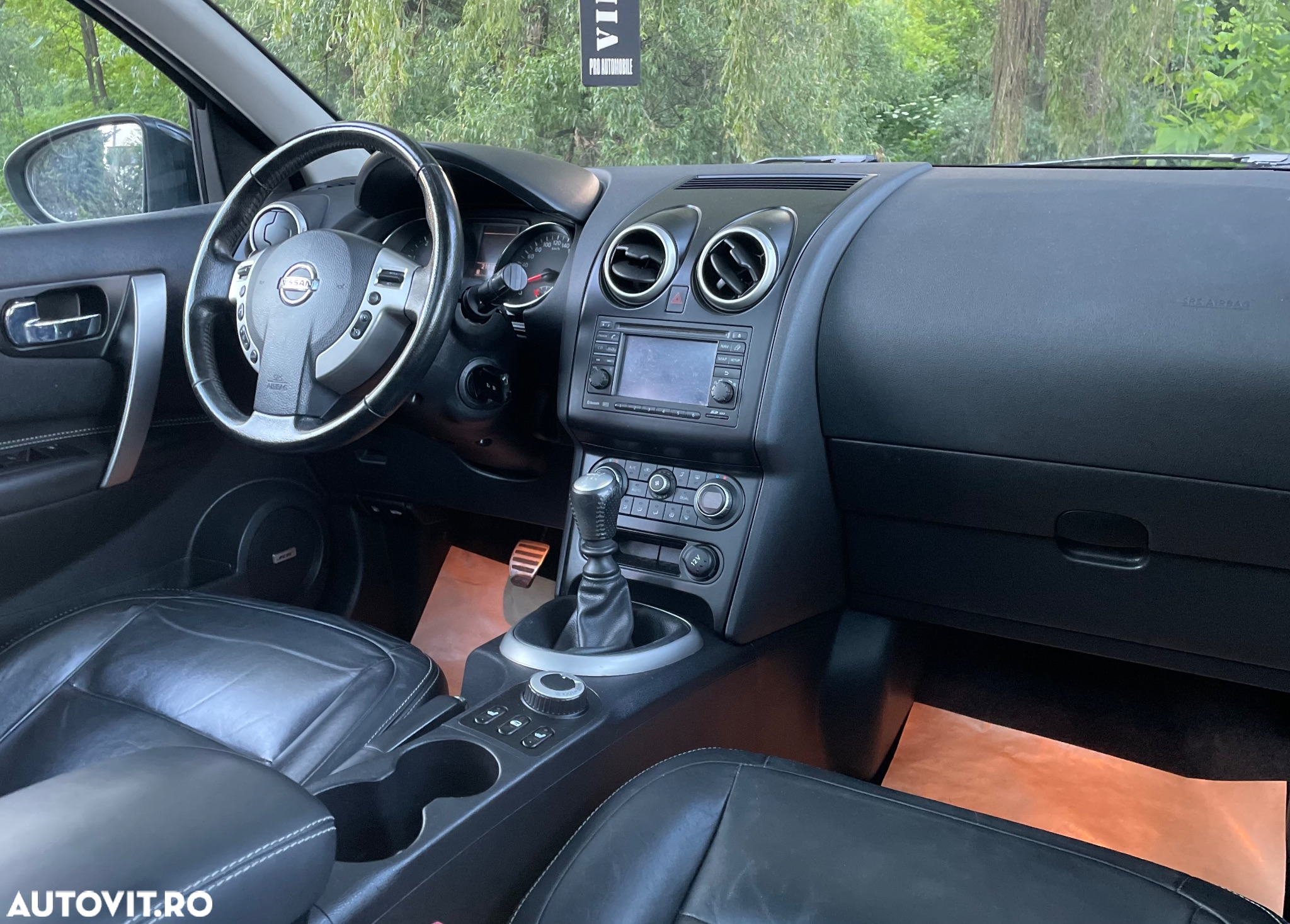 Nissan Qashqai 1.6 DCI 4 x 4 DPF Start/Stop tekna - 18