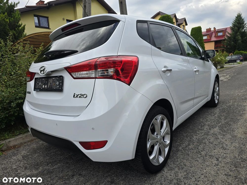 Hyundai ix20 1.4 blue Comfort - 12