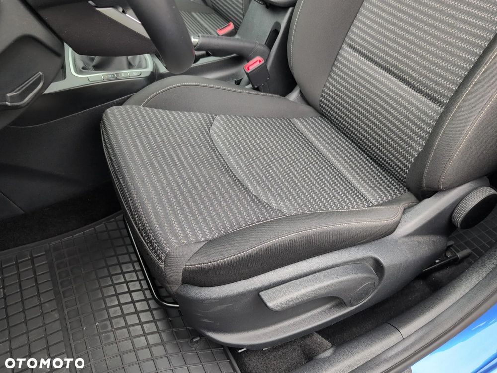 Kia Ceed 1.5 T-GDI M - 12