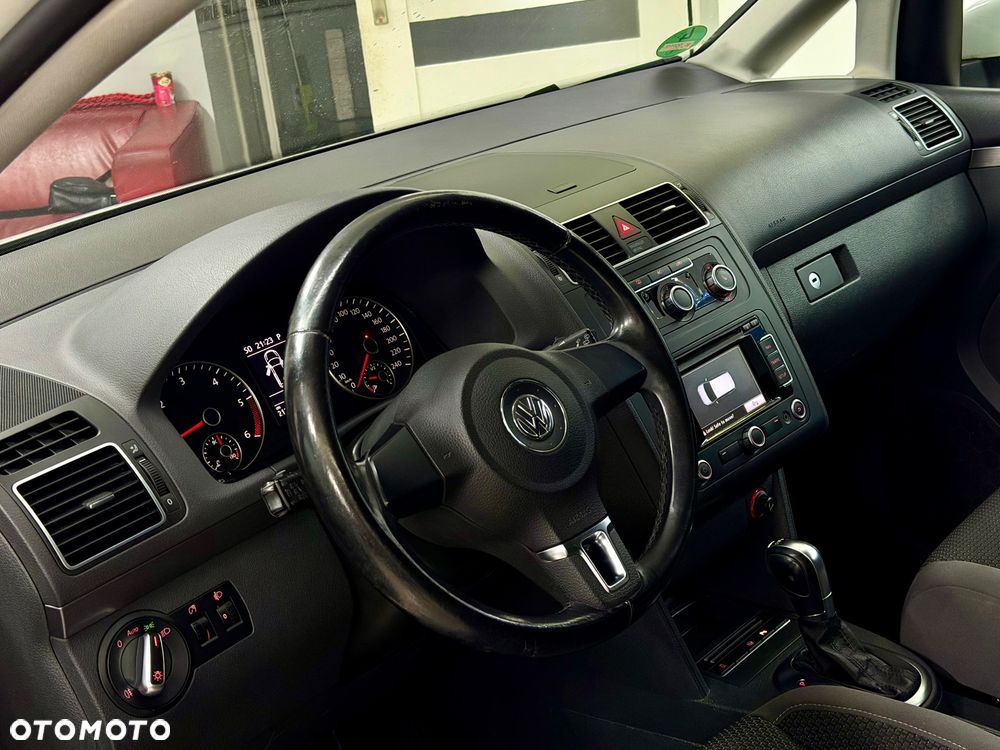 Volkswagen Touran 1.6 TDI DPF Highline DSG - 31
