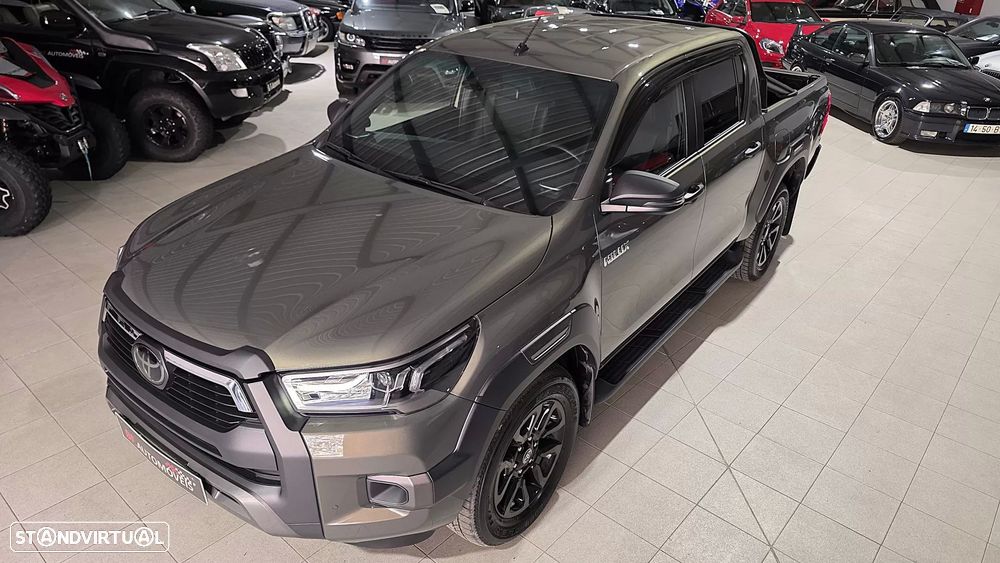 Toyota Hilux 2.8 D-4D 4WD GR Sport II - 10