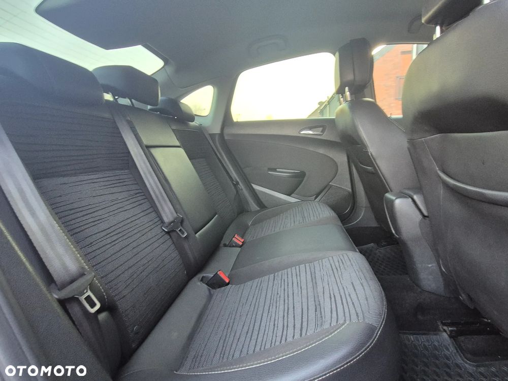 Opel Astra 1.4 T Cosmo EU6 - 8