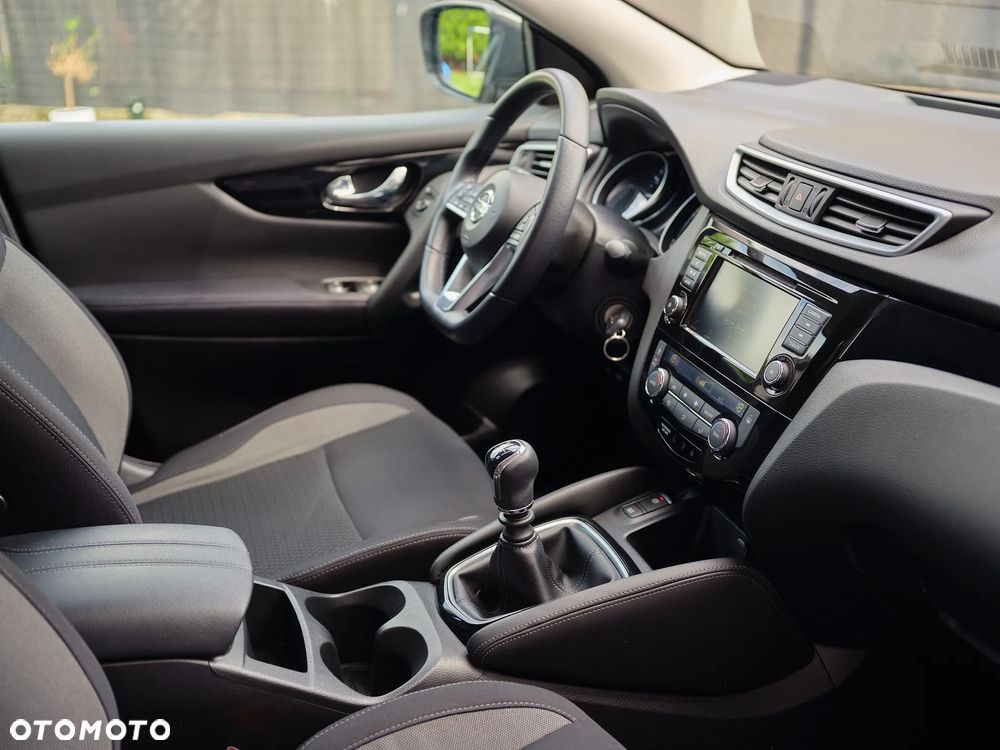 Nissan Qashqai 1.3 DIG-T Acenta - 27