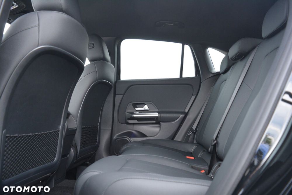 Mercedes-Benz GLA 200 Progressive - 9