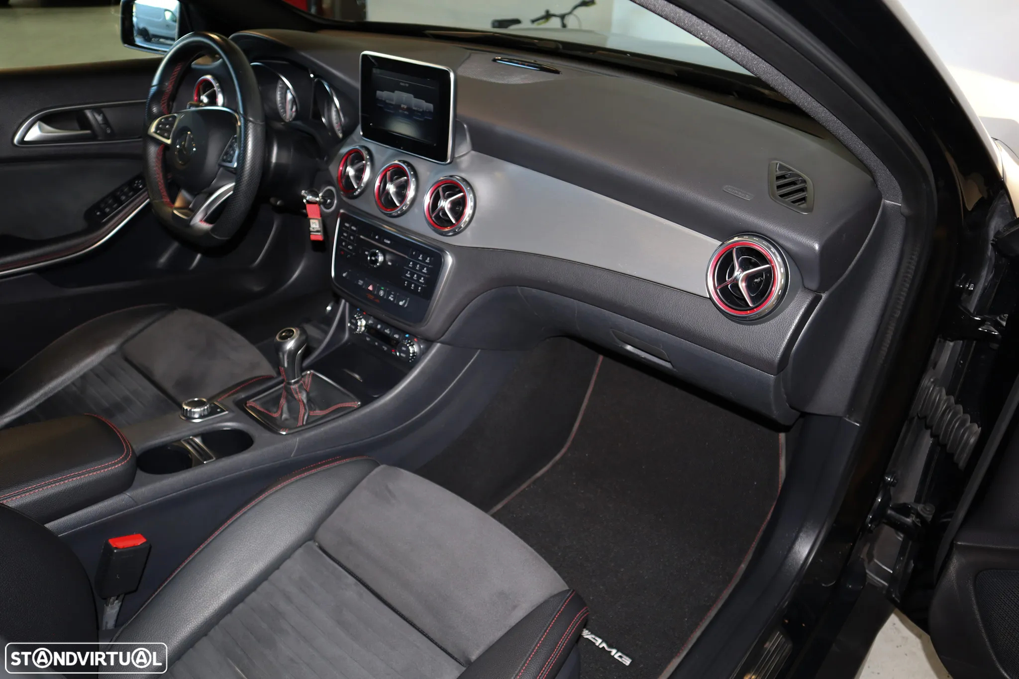 Mercedes-Benz GLA 180 (CDI) d AMG Line - 11