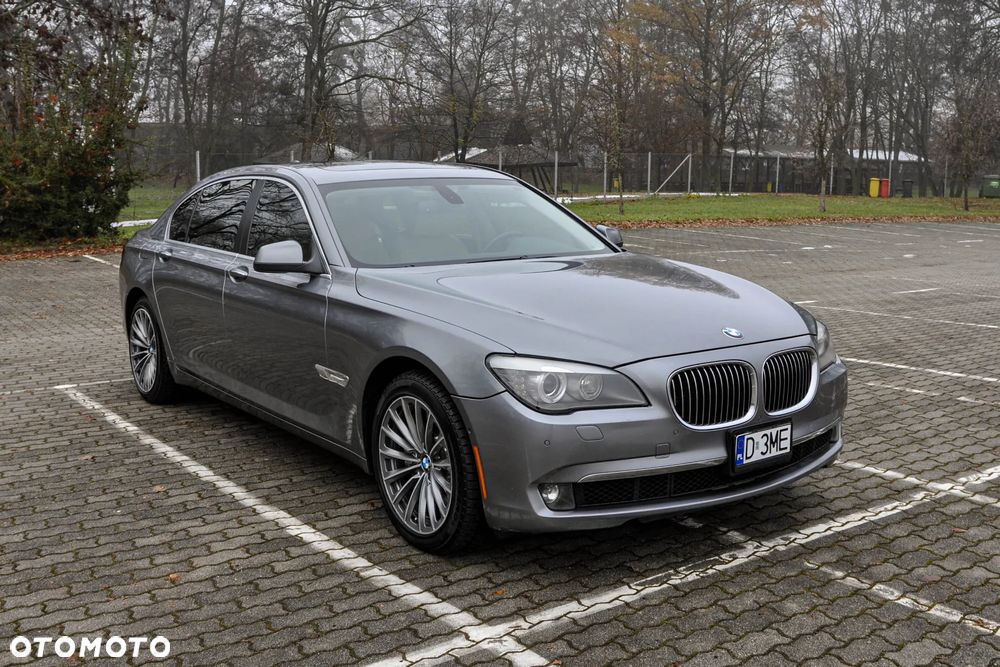 BMW Seria 7 750Li - 6