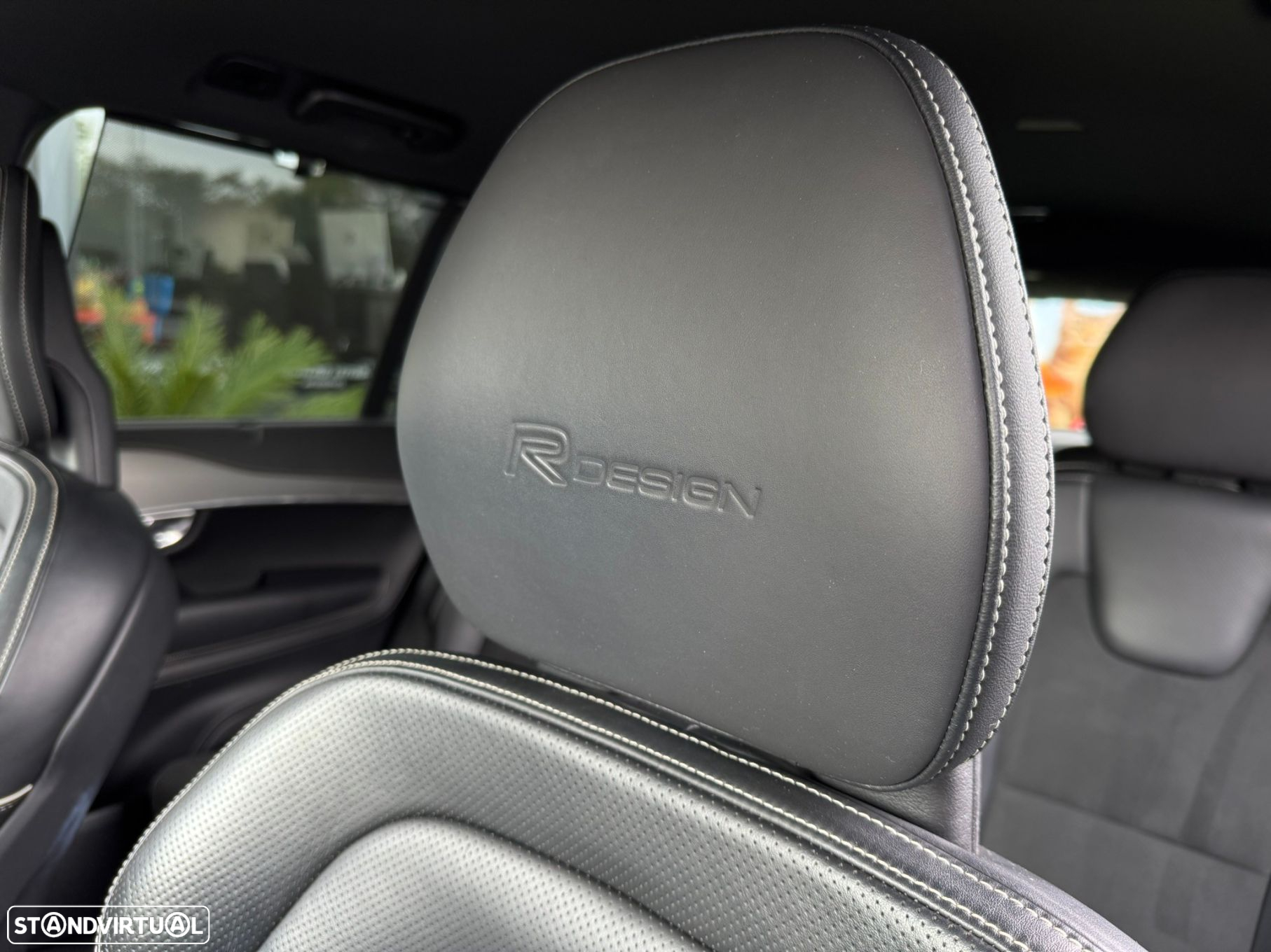 Volvo XC 90 2.0 T8 PHEV R-Design AWD - 18