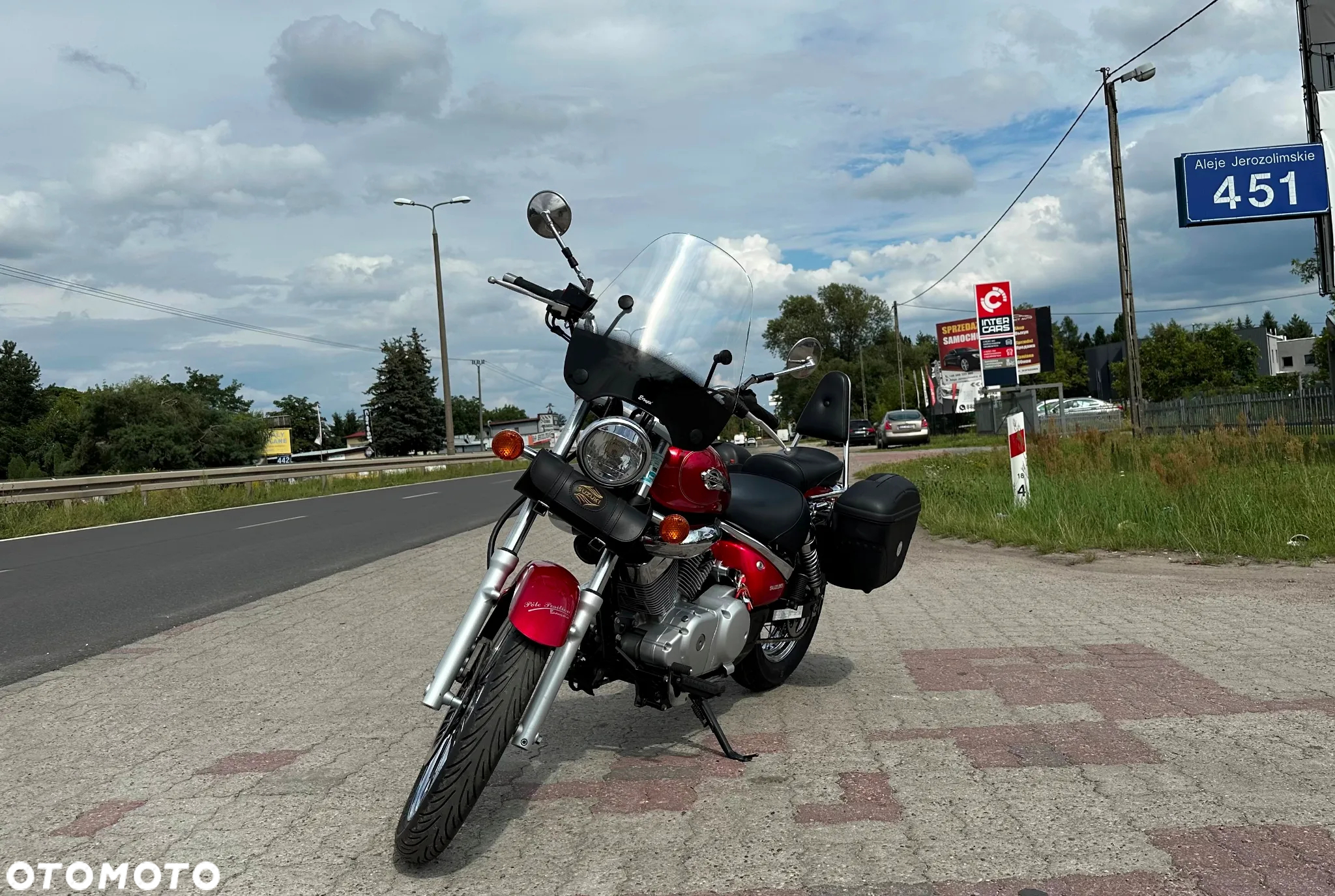 Suzuki Intruder - 7