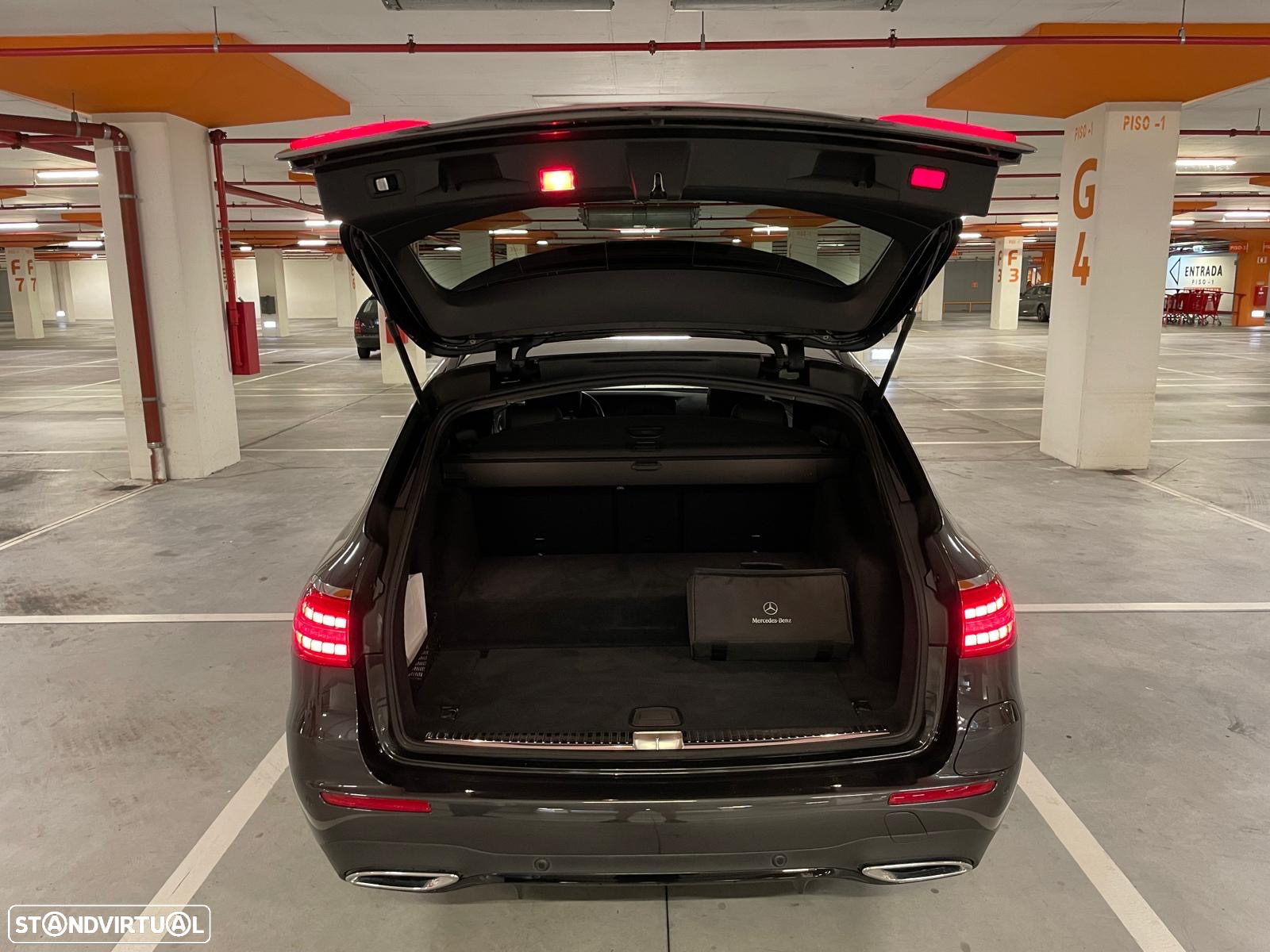 Mercedes-Benz E 300 de T 9G-TRONIC AMG Line - 23