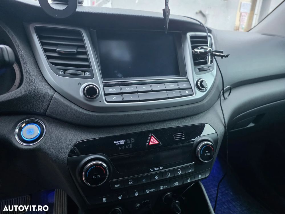 Hyundai Tucson 2.0 CRDI 4WD 6AT Luxury Pack+ - 9