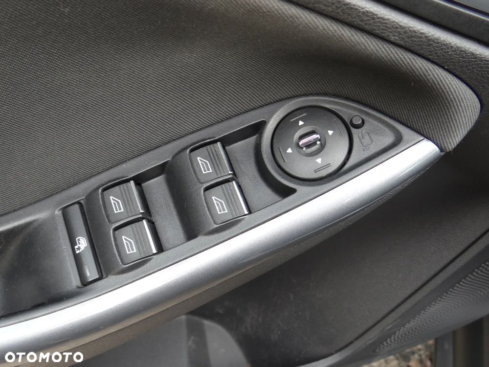 Ford Focus 1.6 EcoBoost Titanium - 8
