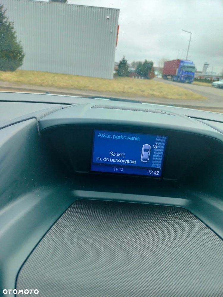 Ford C-MAX 2.0 TDCi Trend MPS6 - 17