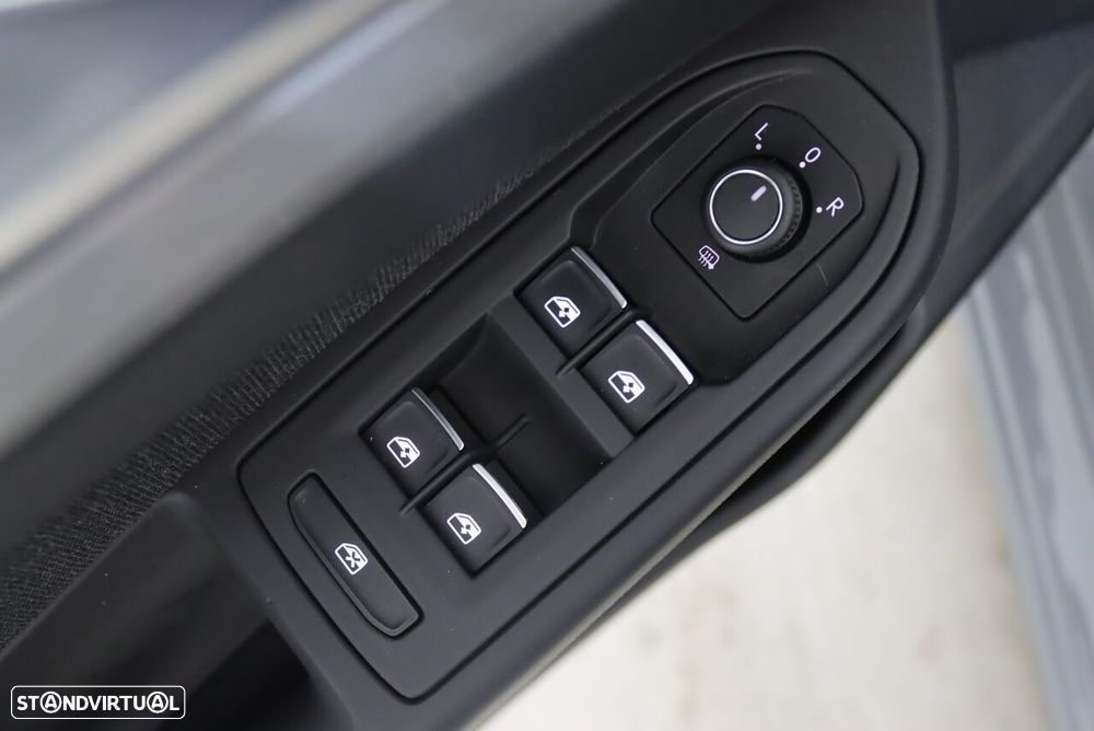 VW Golf 1.0 TSI Life - 16