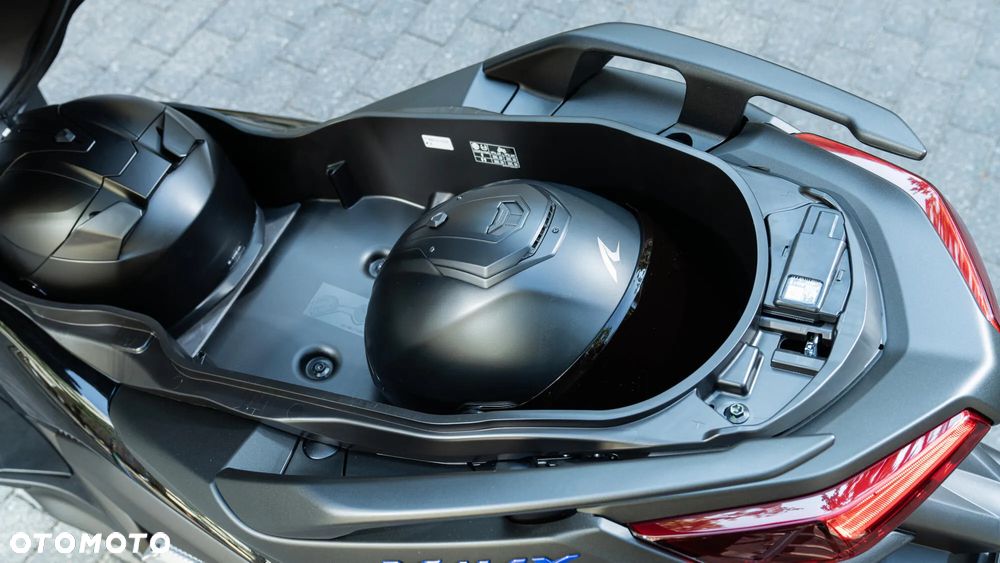 Yamaha X-max - 9
