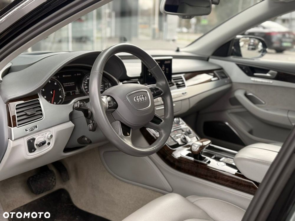 Audi A8 - 11