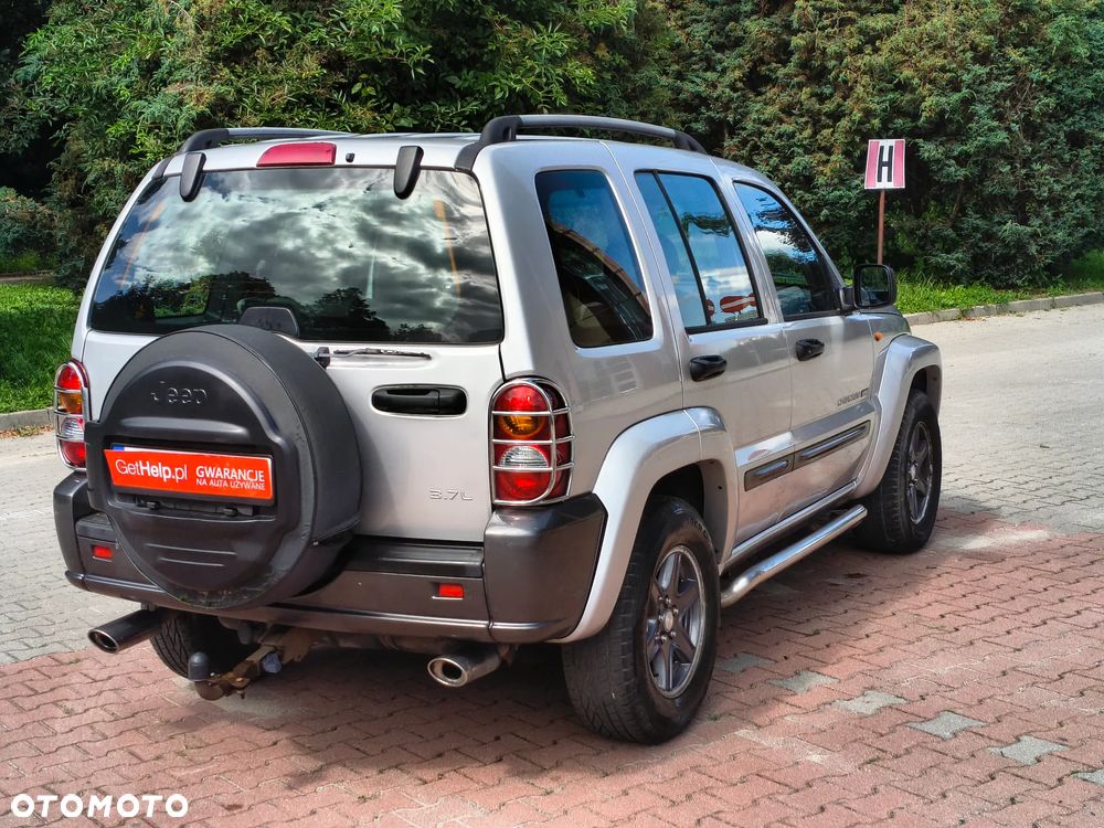 Jeep Cherokee - 9