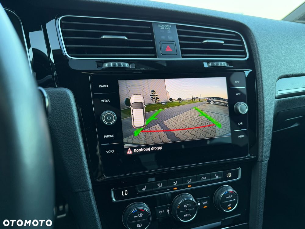 Volkswagen Golf GTI (BlueMotion Technology) DSG Performance - 36