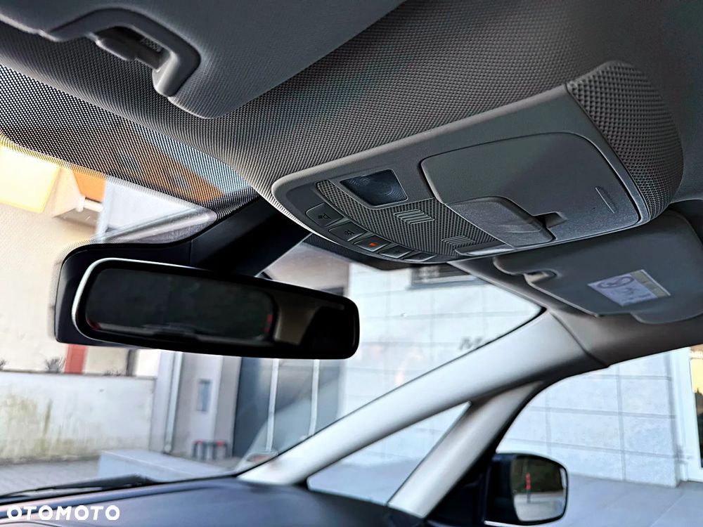 Ford S-Max 2.0 TDCi Titanium - 27