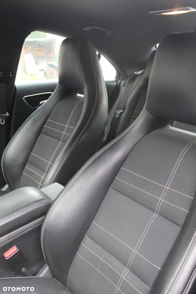 Mercedes-Benz CLA 180 Urban - 7