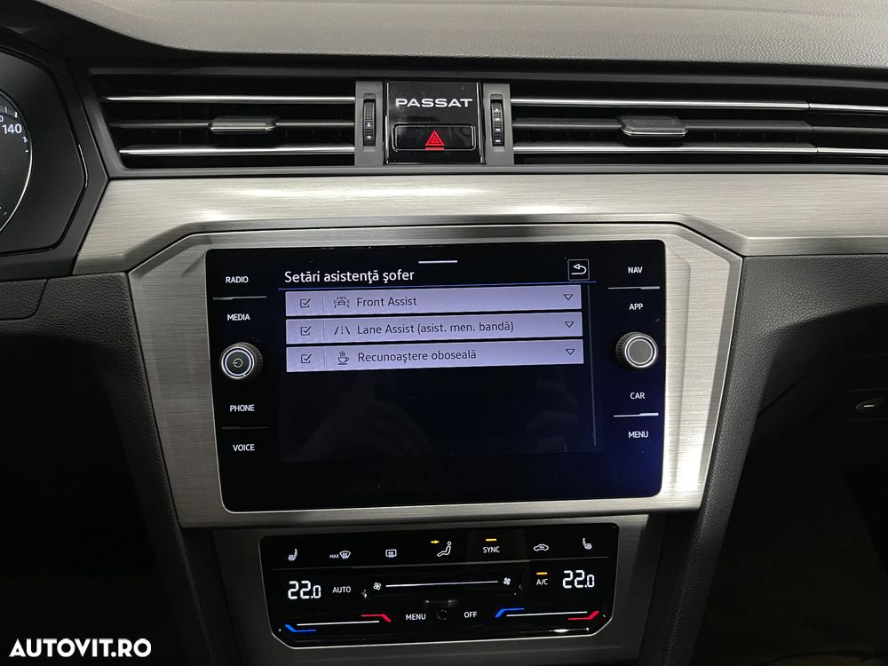 Volkswagen Passat 2.0 TDI Advance - 18