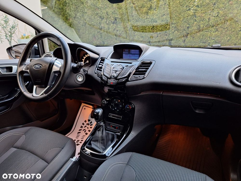 Ford Fiesta 1.0 EcoBoost STart-Stop Titanium - 7
