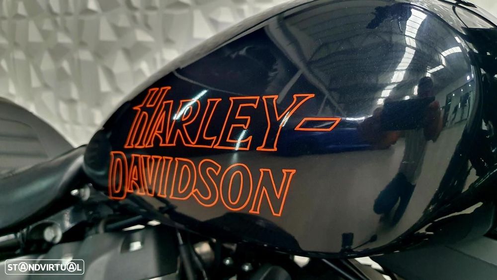 Harley-Davidson Street Bob FXBB - 2