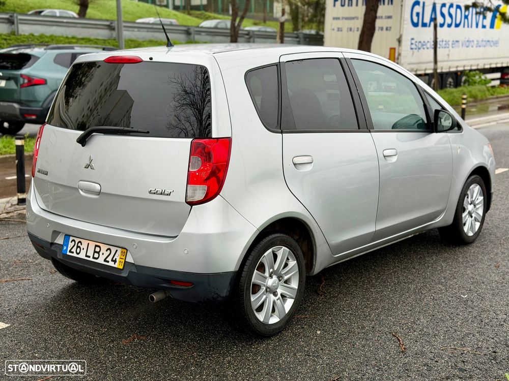 Mitsubishi Colt - 6