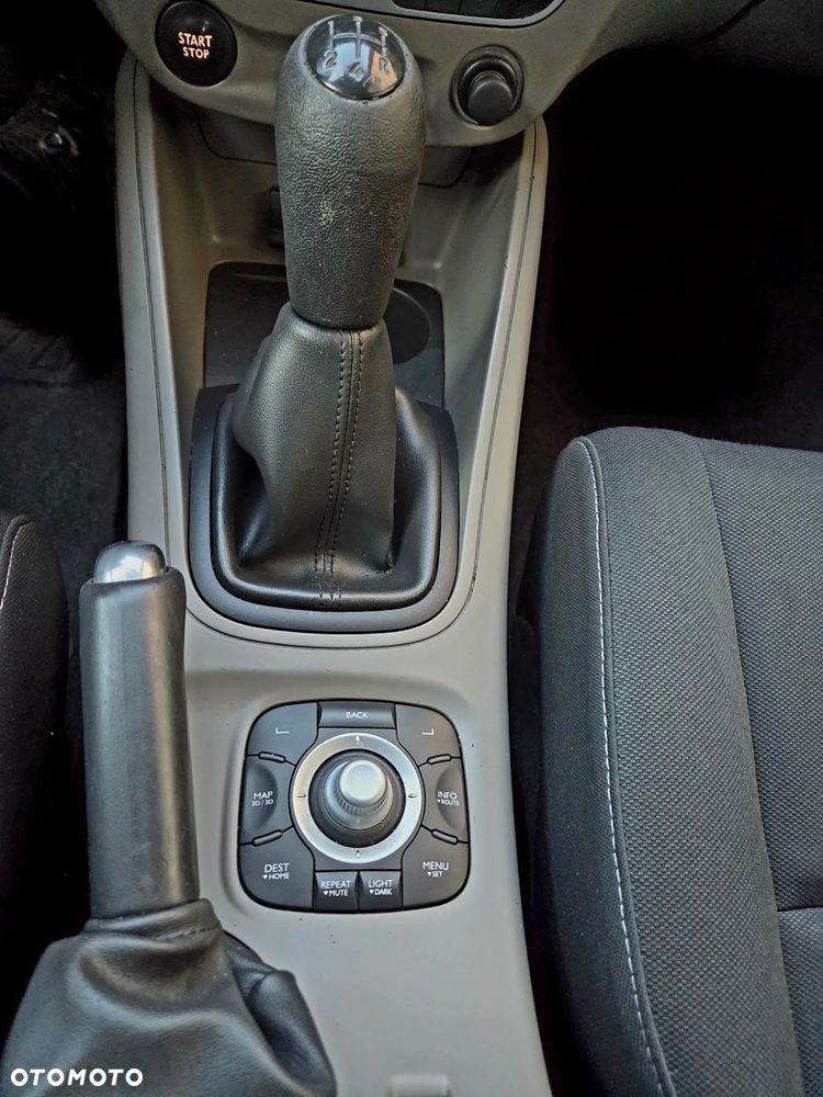 Renault Megane 1.6 16V Color Edition - 23