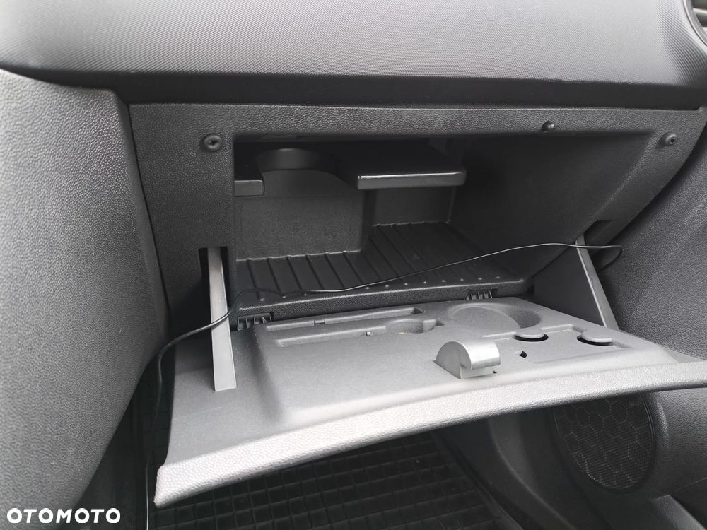 Opel Corsa 1.2 16V Easytronic Cosmo - 19