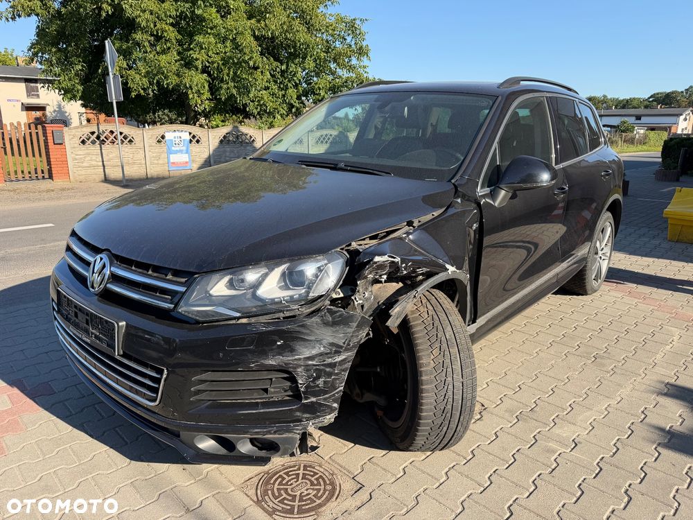 Volkswagen Touareg 3.0 V6 TDI BMT R-Style - 2