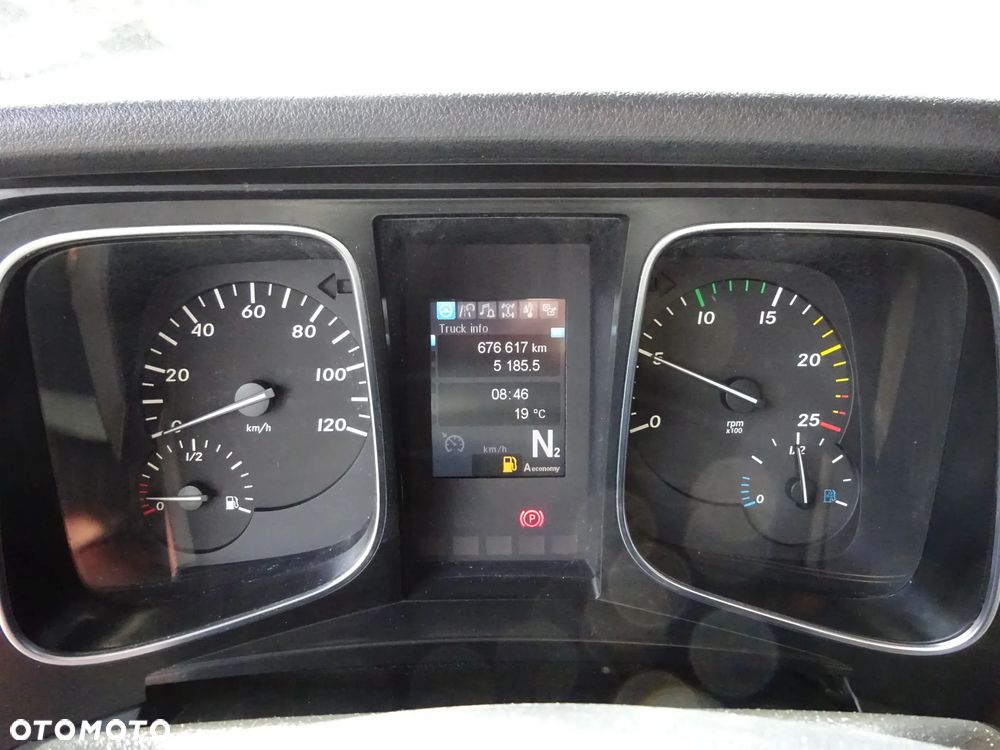 Mercedes-Benz ACTROS 1848 - 11