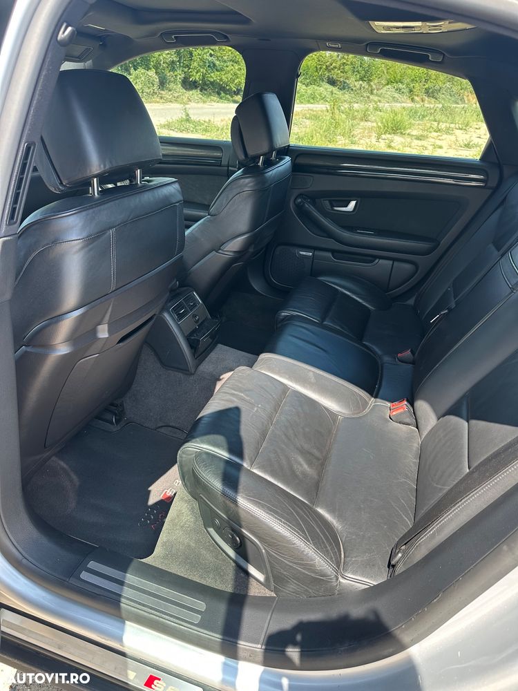 Audi S8 5.2 FSI quattro - 11